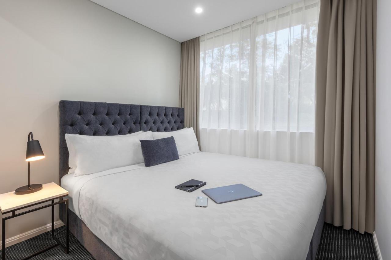 Meriton Suites North Ryde Hotel
