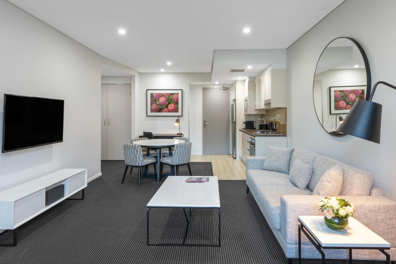 Hotel Meriton Suites North Ryde