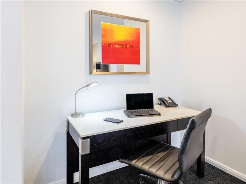 Meriton Zetland 5*