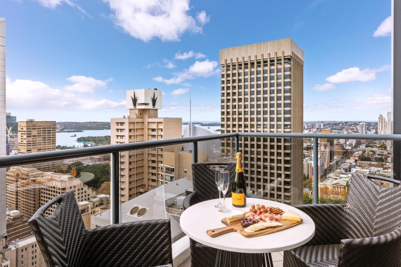 Meriton Pitt Street,
