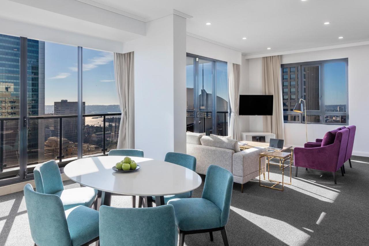 Meriton Pitt Street,