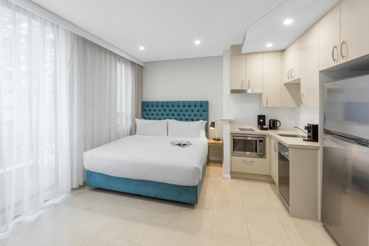 Meriton Pitt Street, 5* Sydney