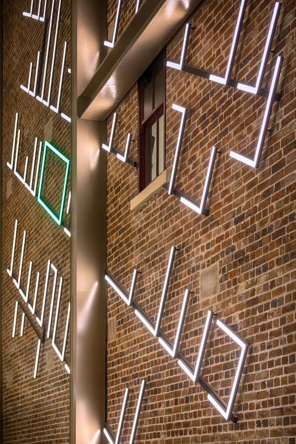Hotel Meriton Sussex Street,
