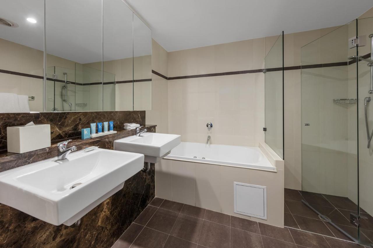 Meriton World Tower, Aparthotel