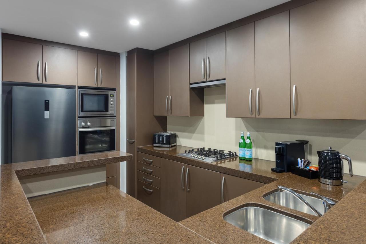 Meriton World Tower, Aparthotel 5*