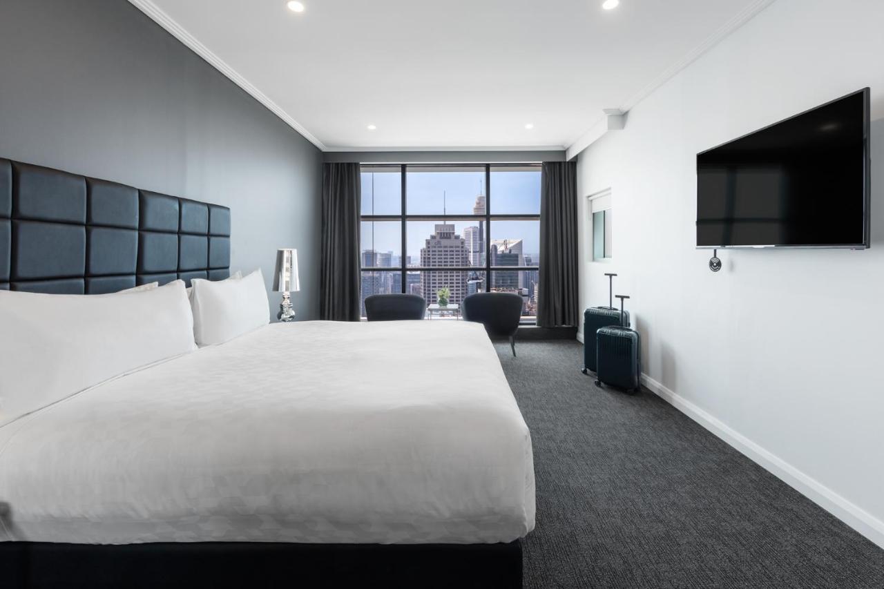 Aparthotel Meriton World Tower, 5*