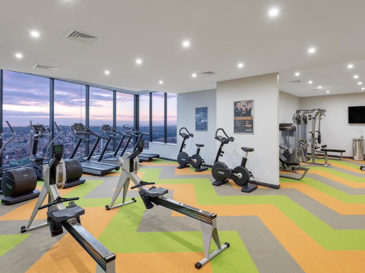 Aparthotel Meriton World Tower, 5*