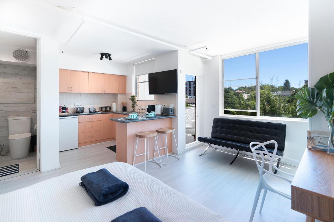 Holidayrento Bondi Ocean View Rooftop Pool Apartment *