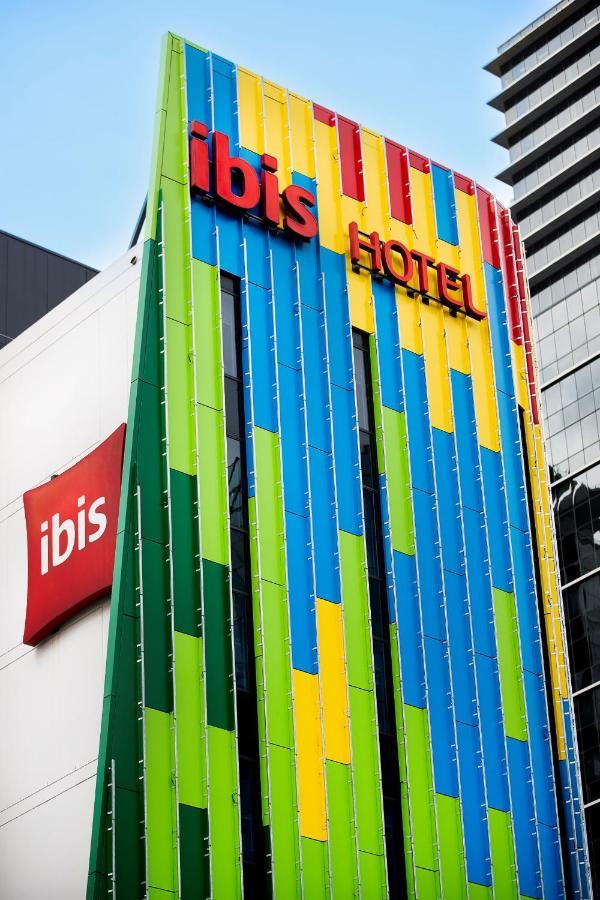 Ibis Barangaroo