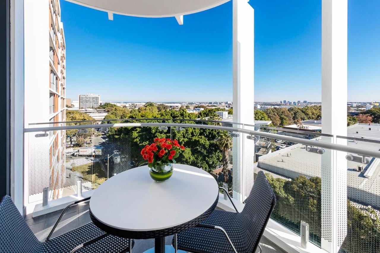 Hotel Meriton Mascot