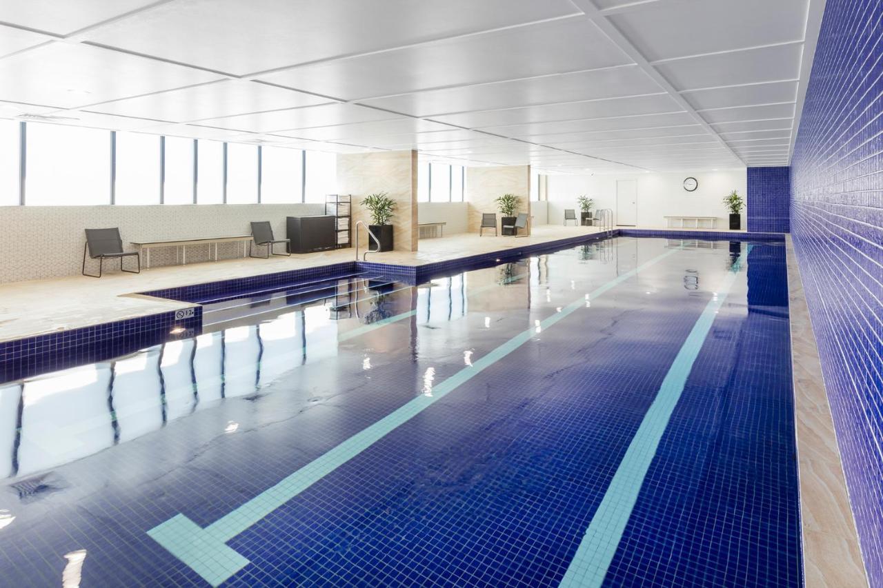 Meriton Mascot Hotel 5*
