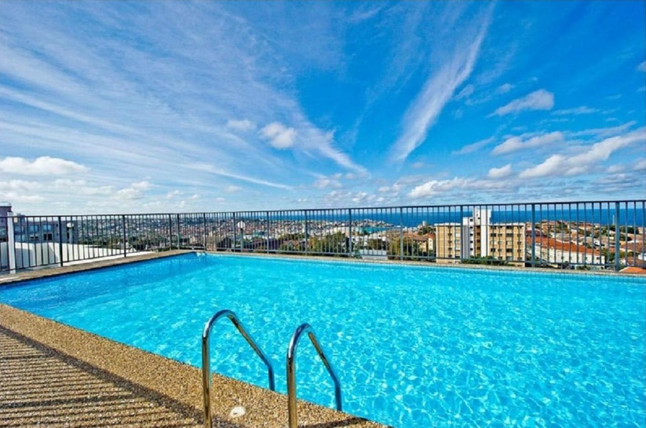 Holidayrento Bondi Ocean View Rooftop Pool Apartment