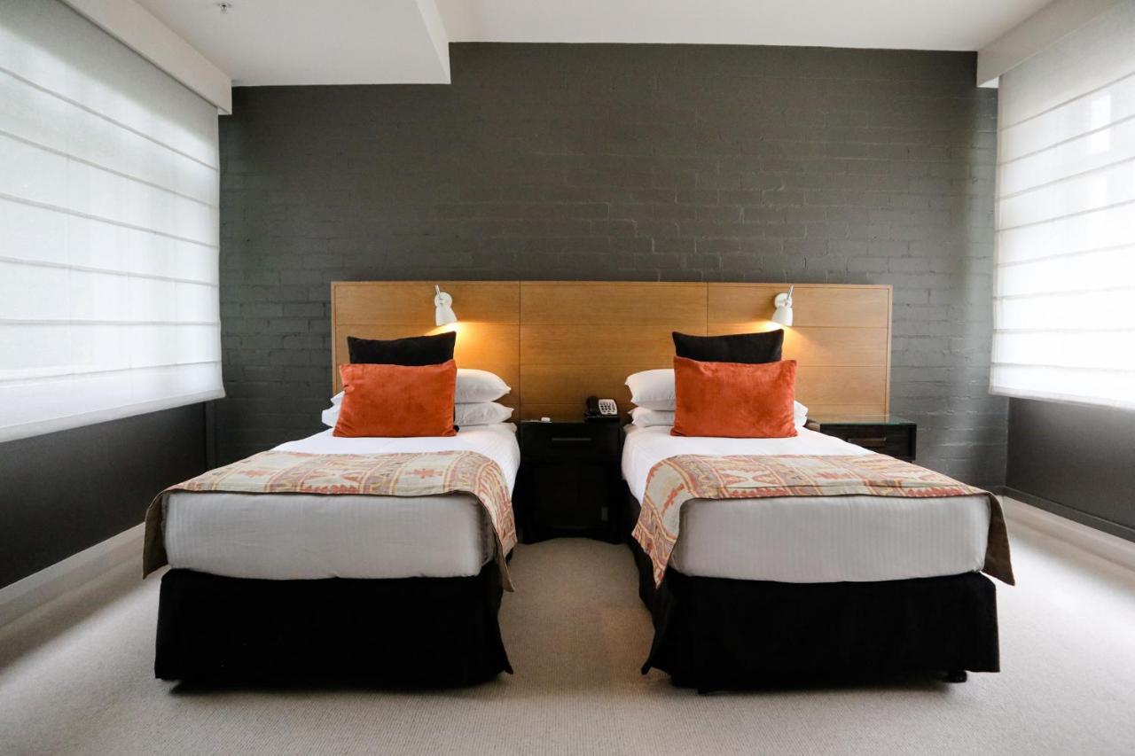Hotel Harbour Rocks By Ode