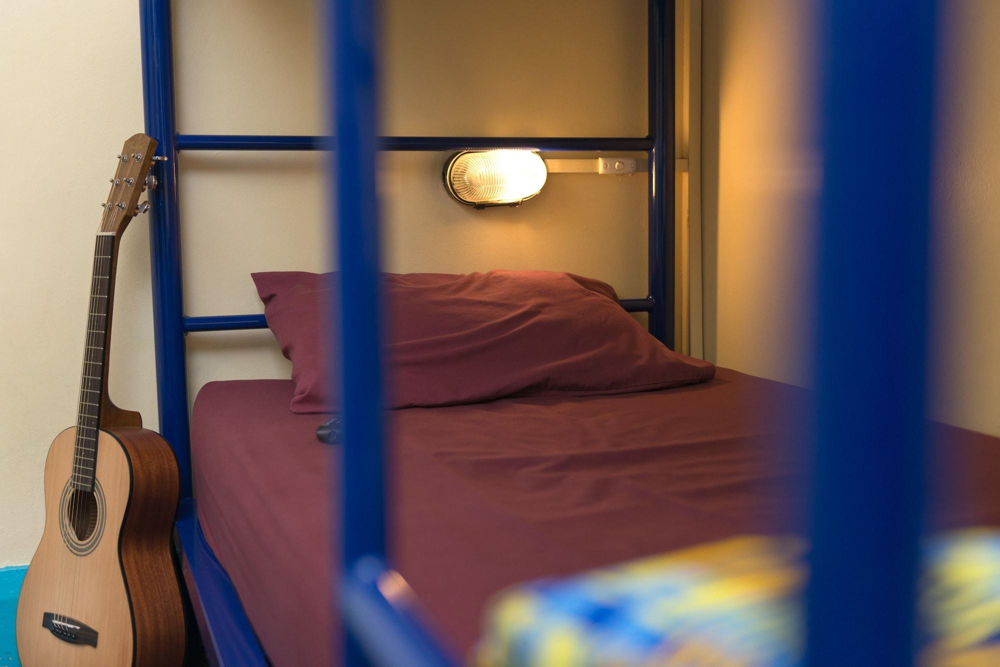 Mad Monkey Potts Point Hostel *