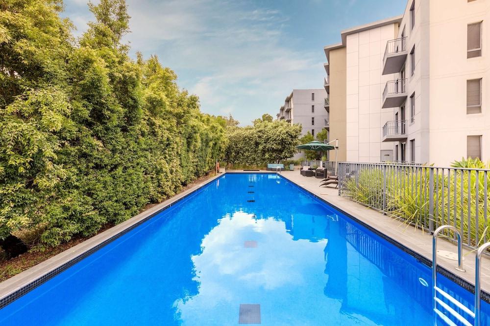 Oaks North Ryde