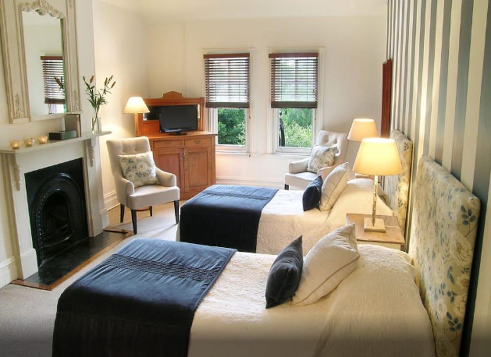 The Russell Boutique 3*