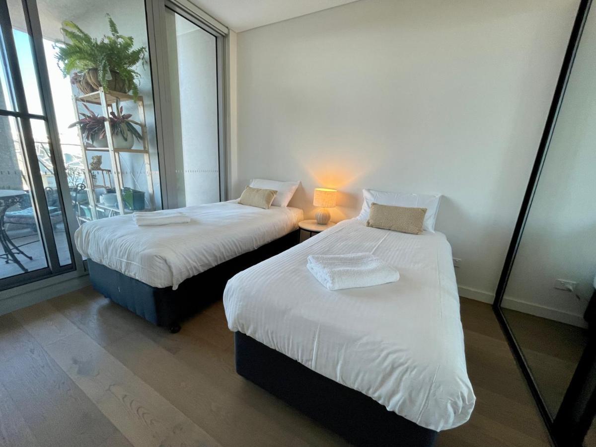 Apartment Olympic Park Delight Parking Pool Views Amazing Location