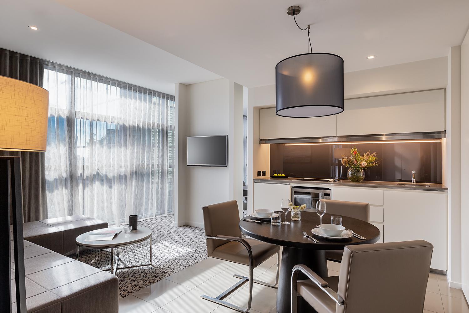 Aparthotel Fraser