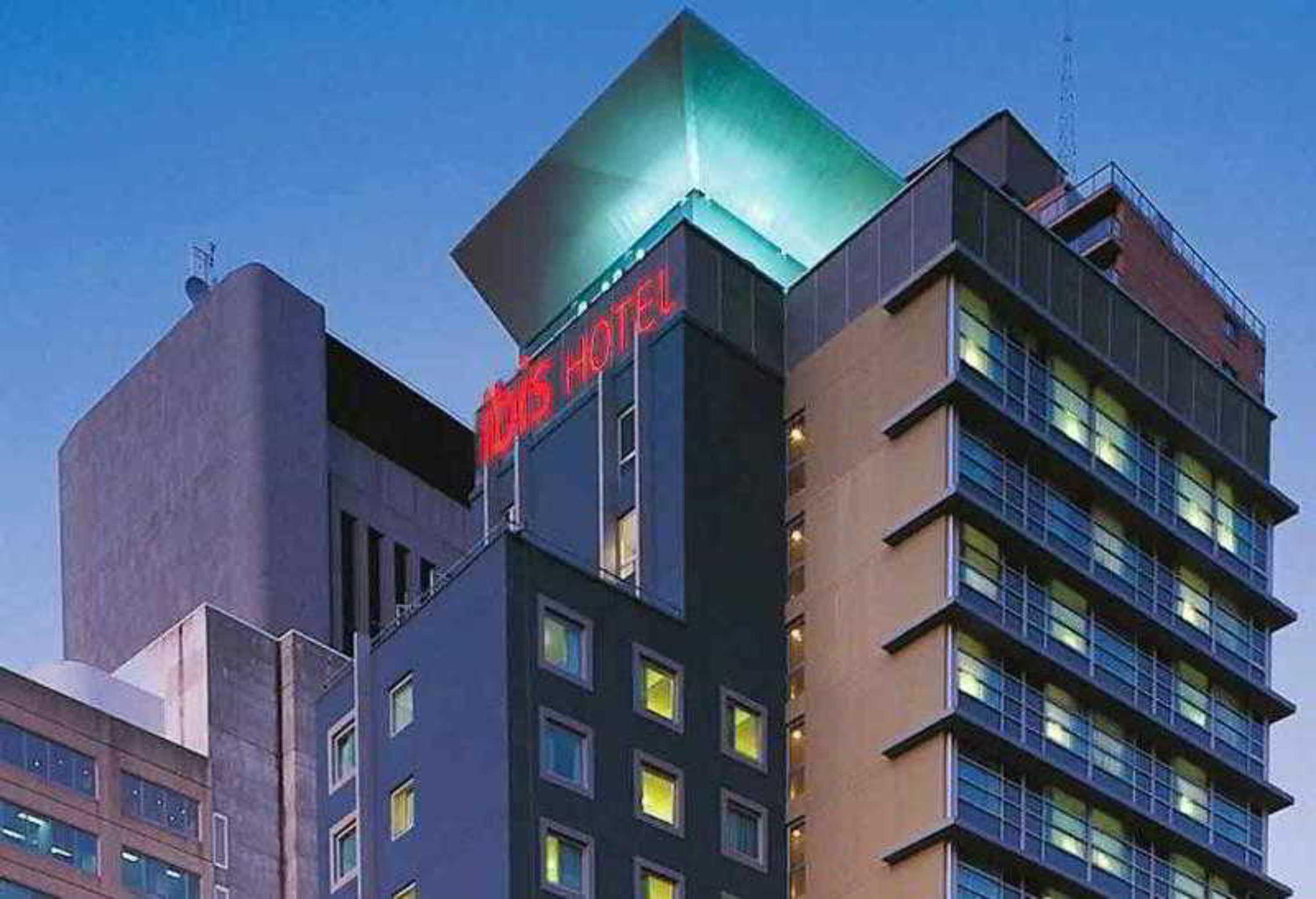 Hotel Ibis World Square Sydney