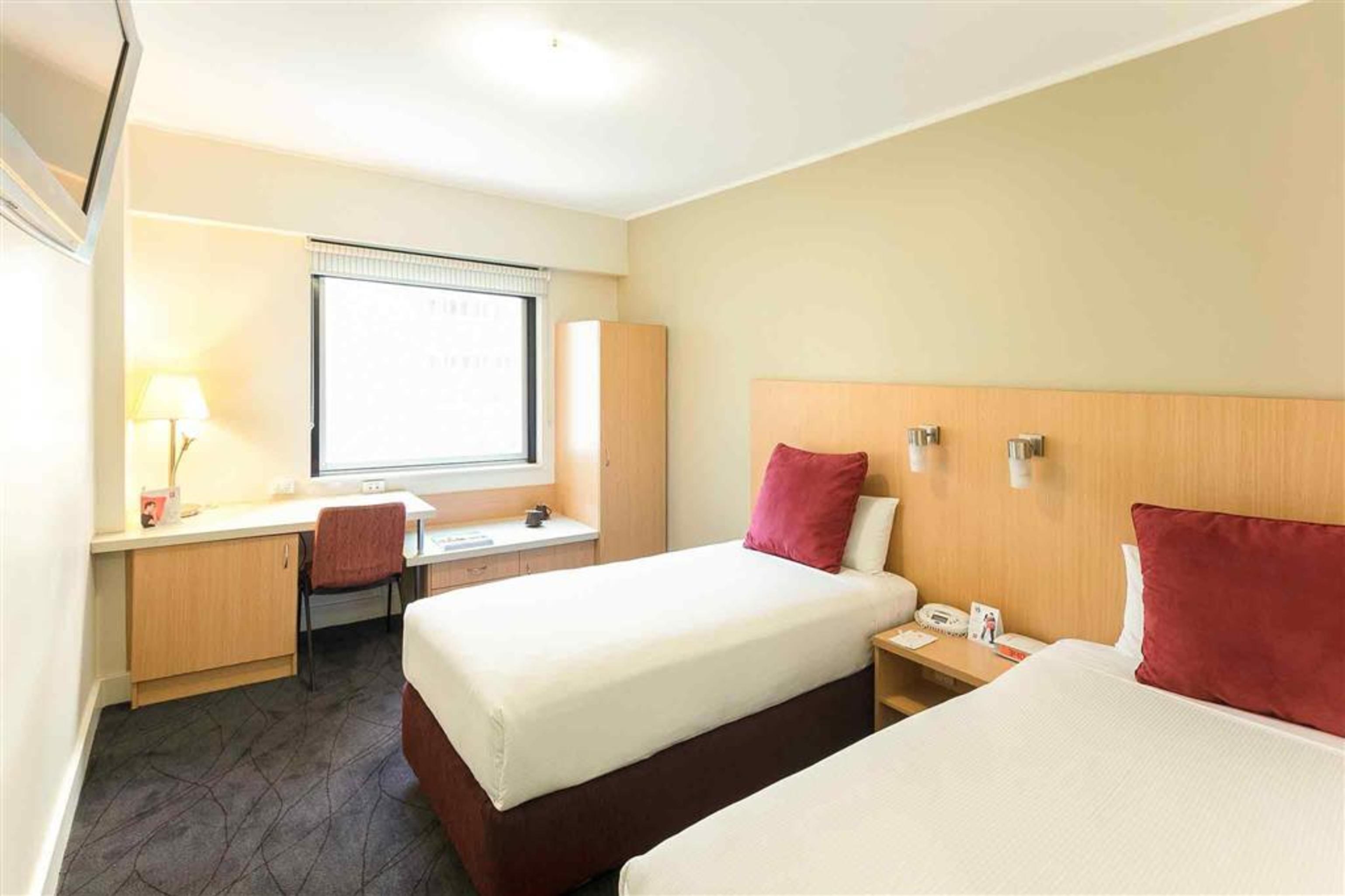 Ibis World Square 3* Sydney