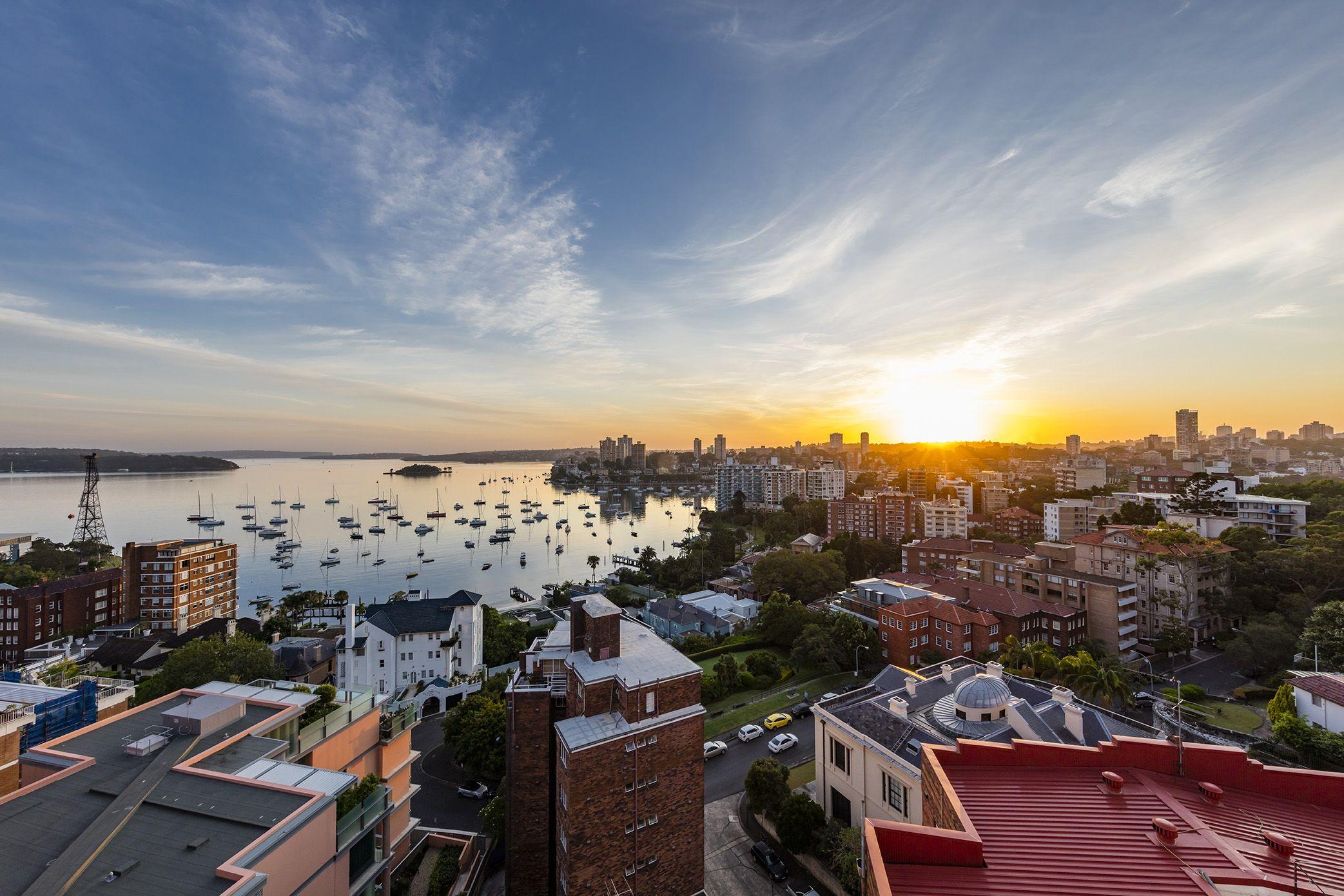 Macleay Hotel 4*