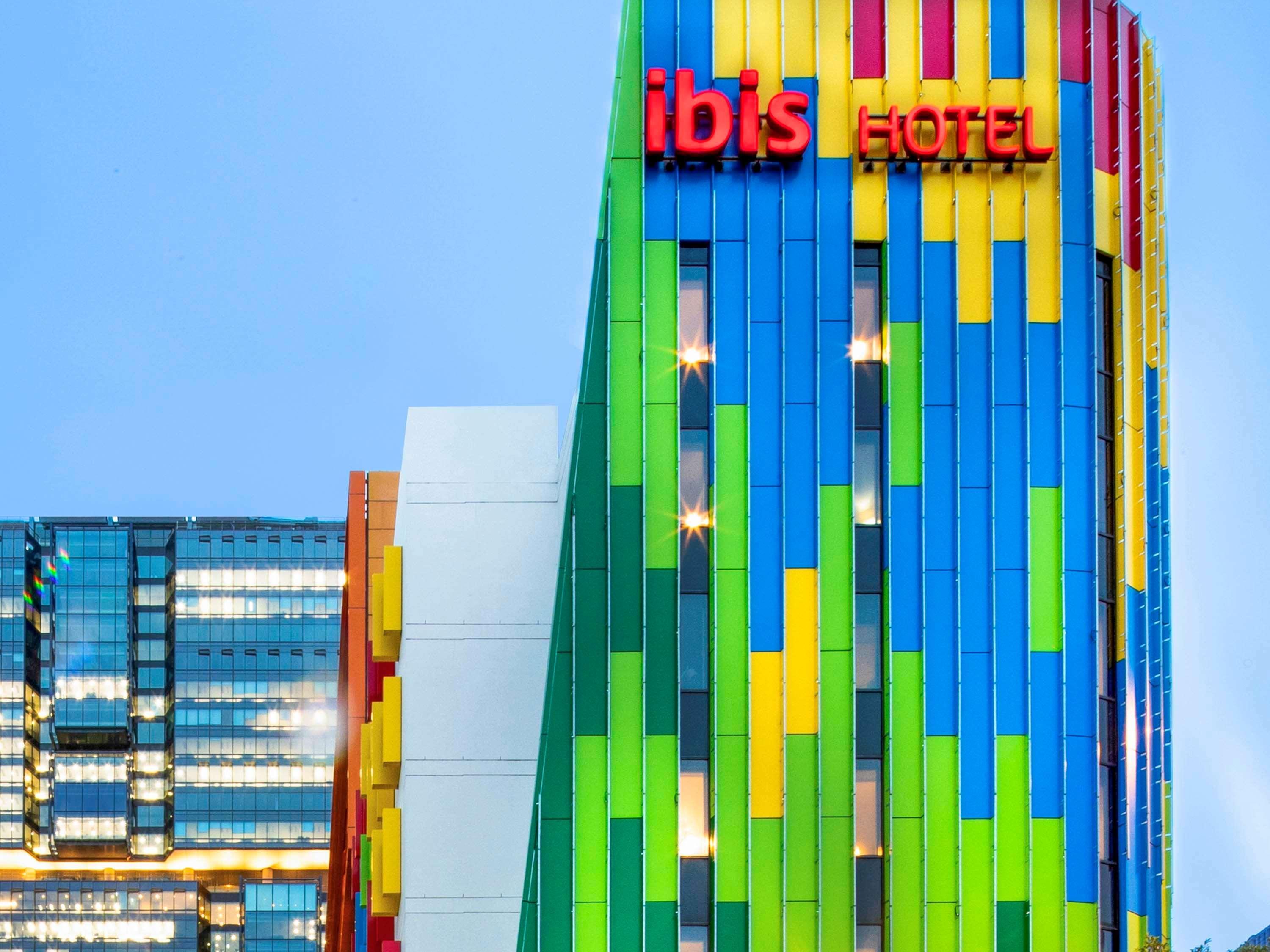 Ibis Barangaroo