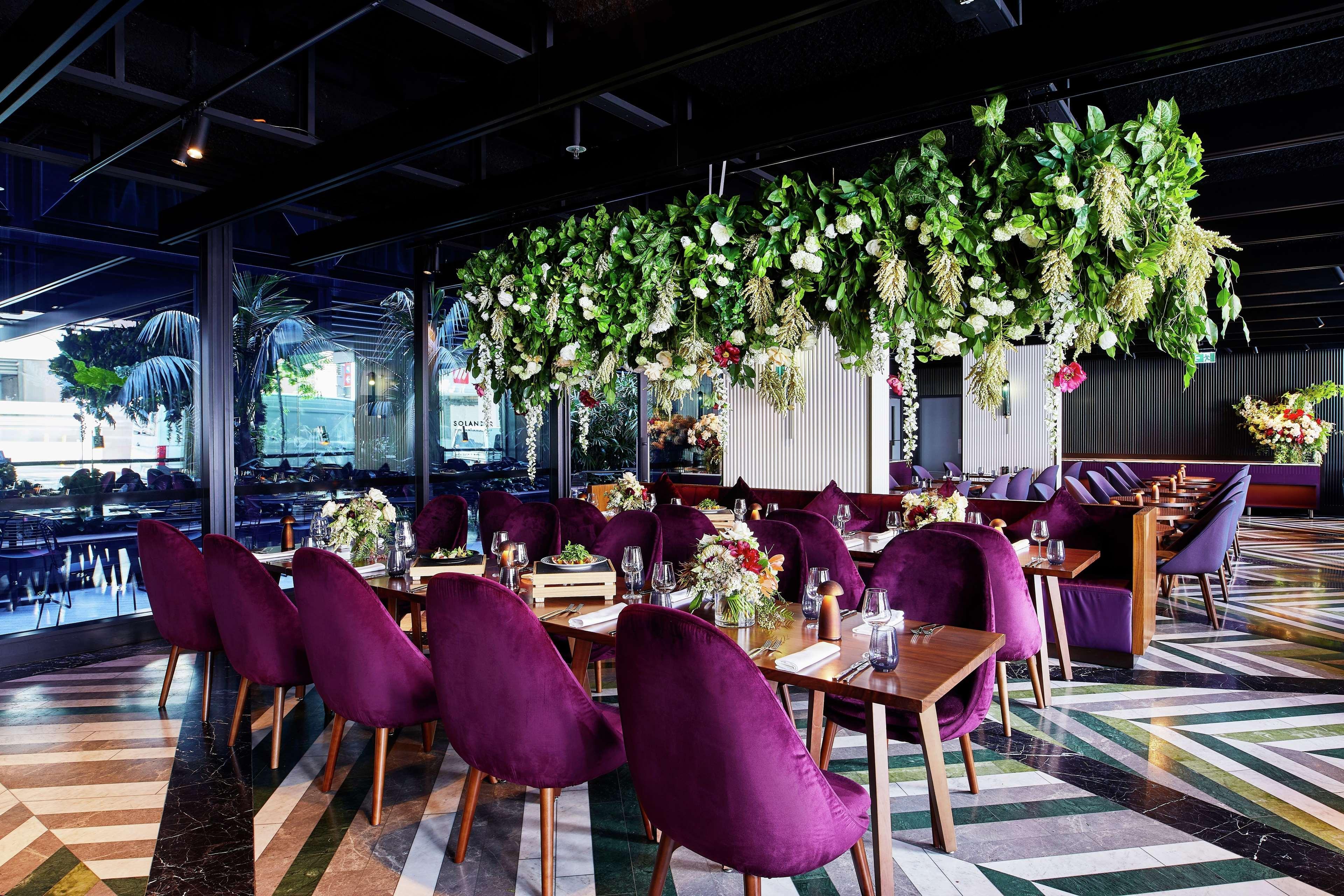 Hotel West Sydney, Curio Collection By Hilton 4*