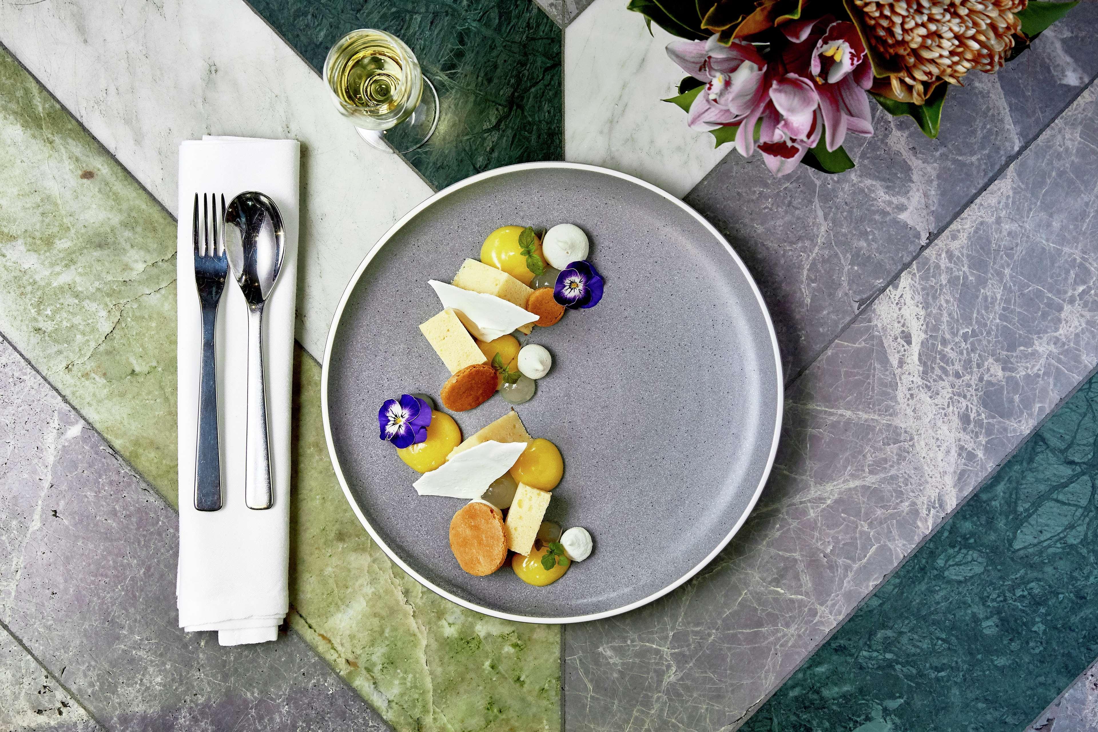Hotel West Sydney, Curio Collection By Hilton Sydney