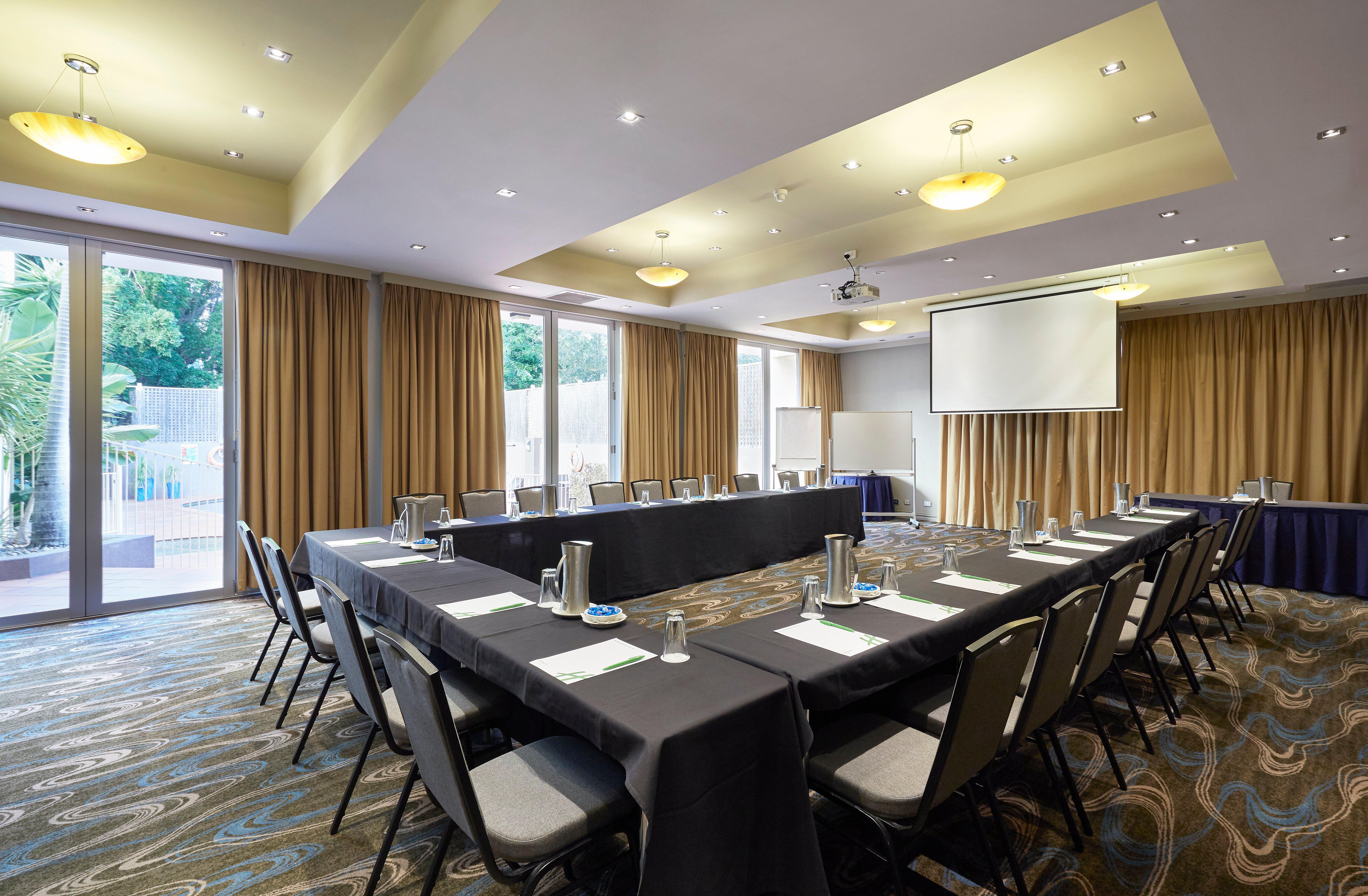 Hotel Parramatta By Ihg 4*