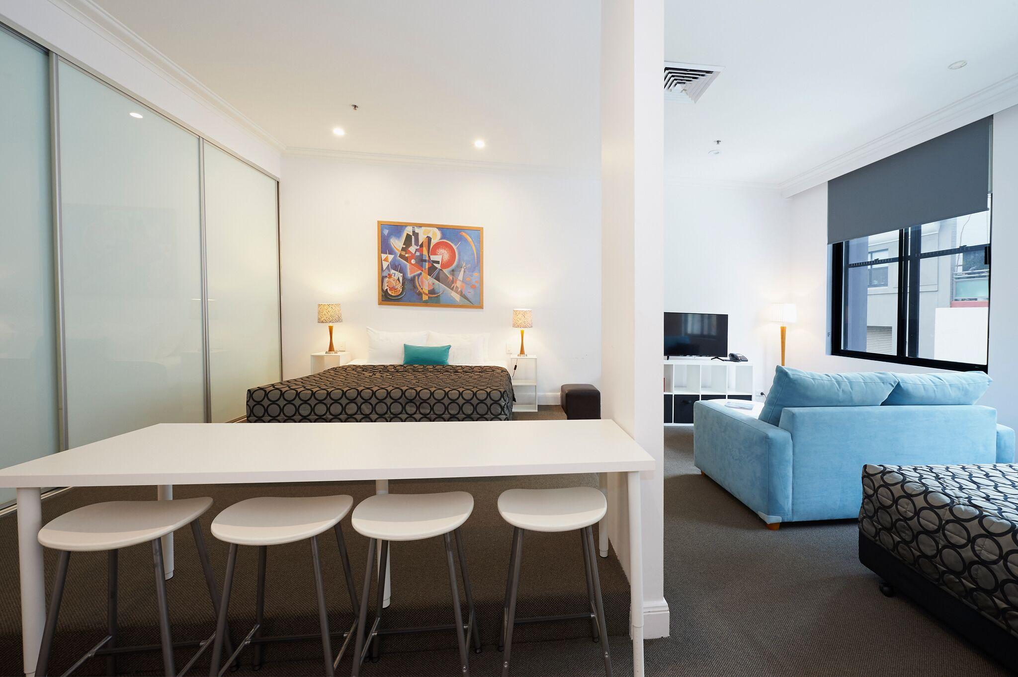 Nesuto Woolloomooloo Aparthotel 3*