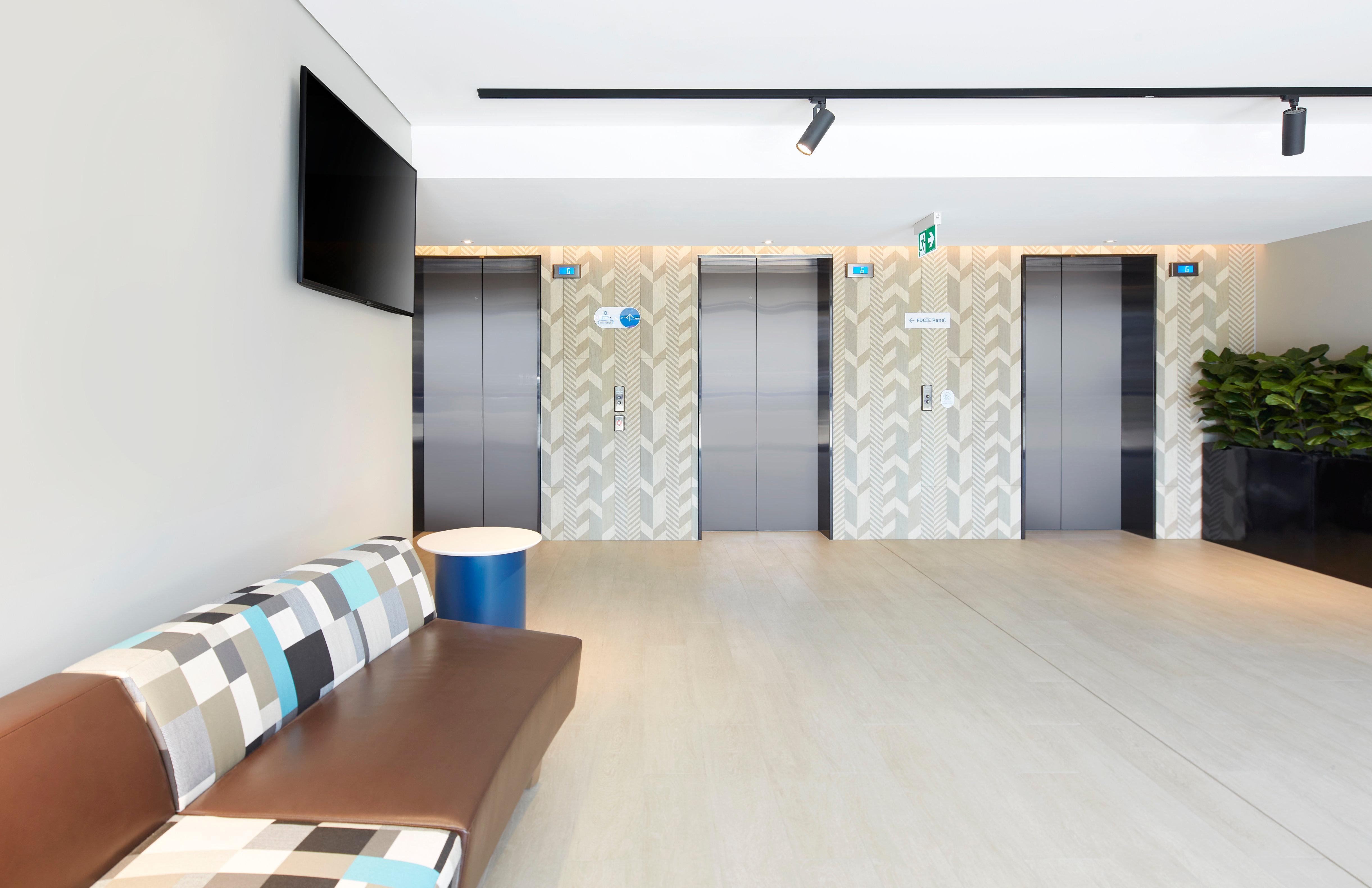 Express Airport By Ihg 4* Sydney