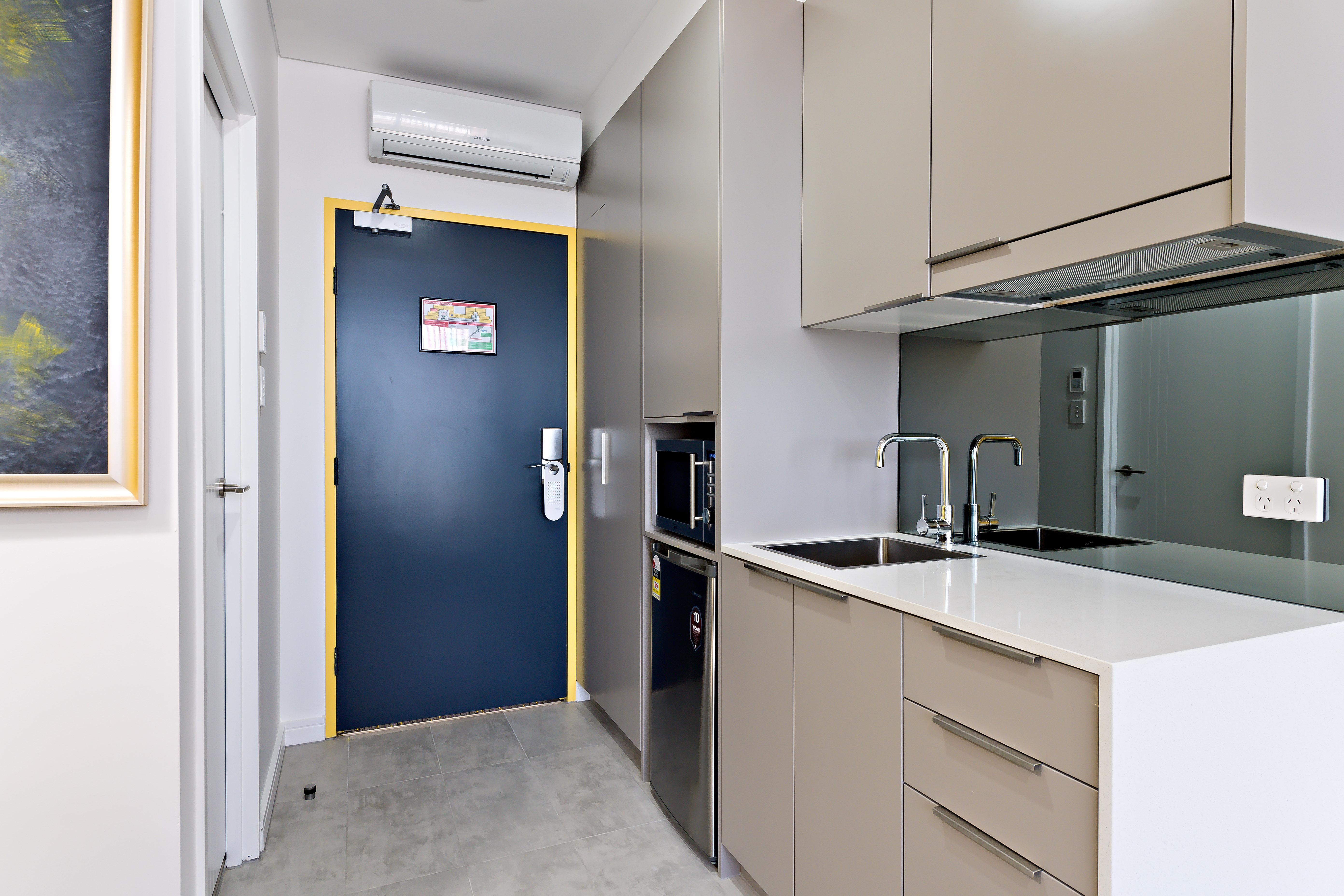 Value Square 3* Sydney