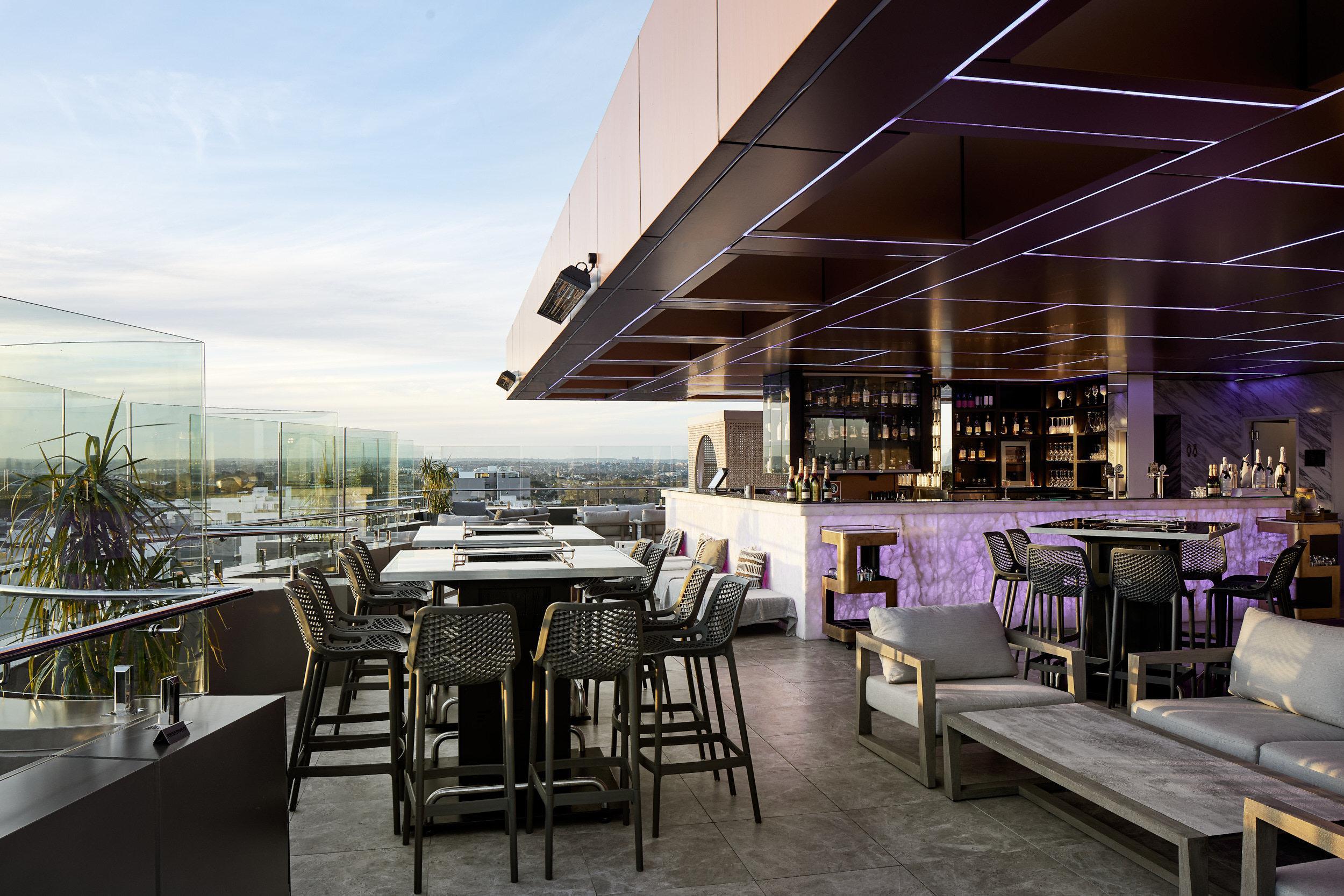 Crowne Plaza Burwood By Ihg Hotel 4*