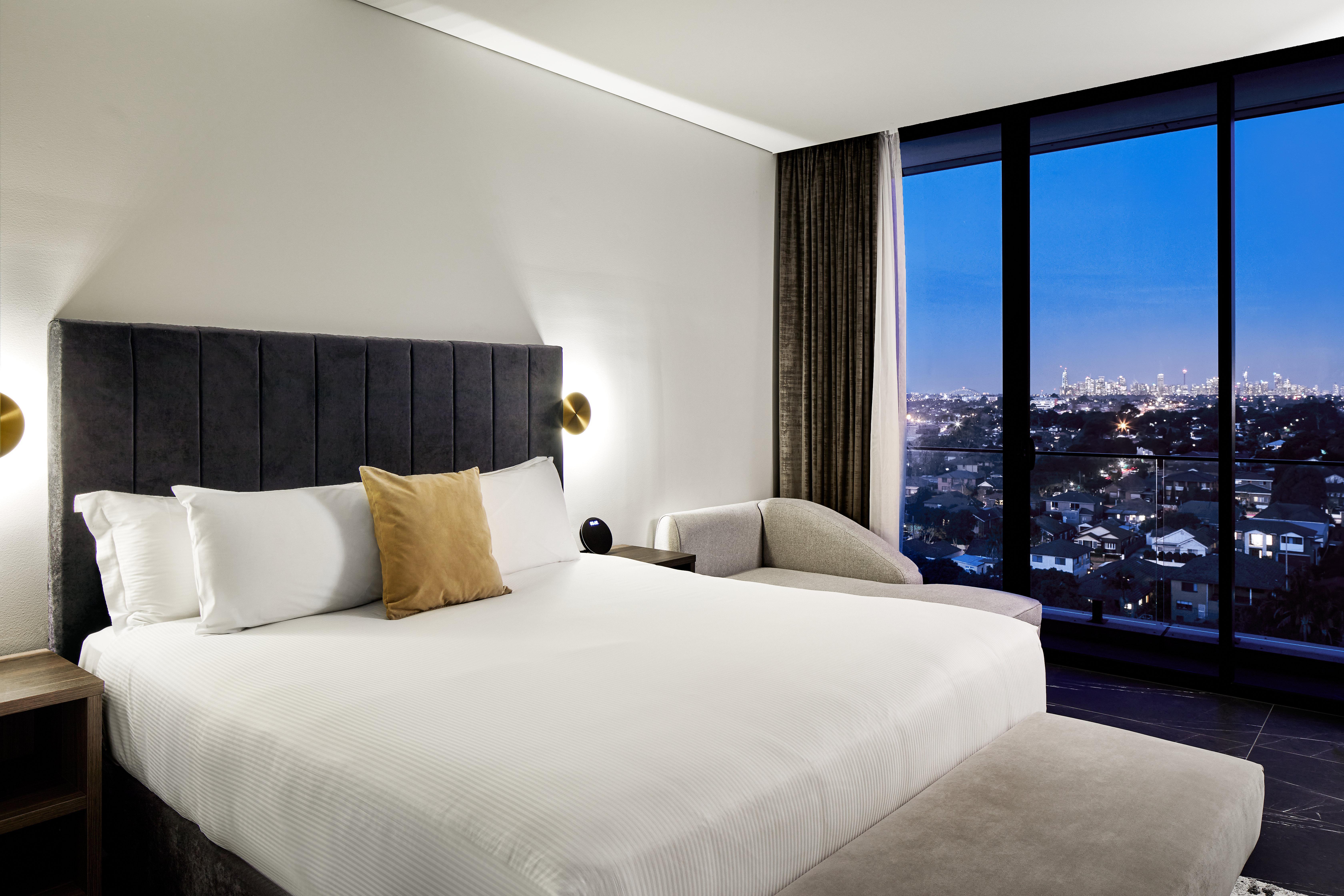 Crowne Plaza Burwood By Ihg Hotel