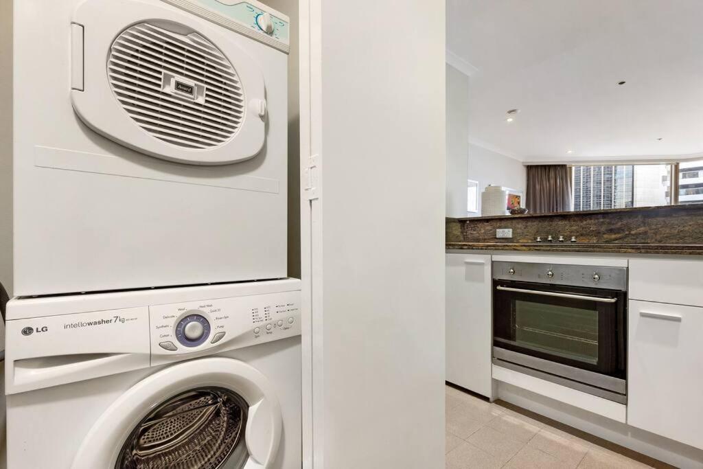 Apartment Cbd Curated Comfort, Style Living Sydney