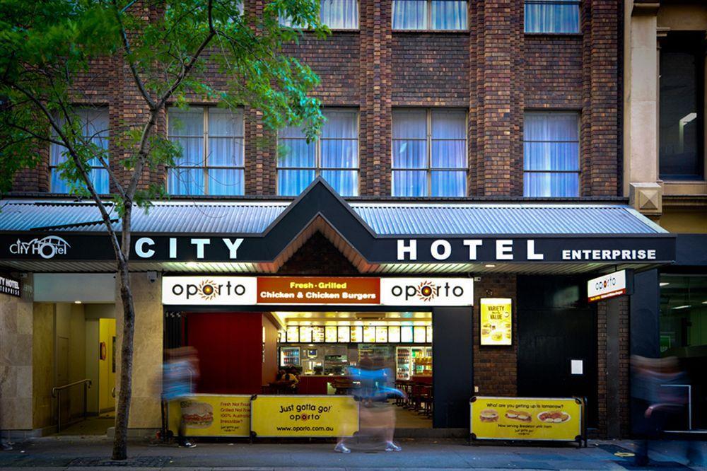 Hotel The Clarence 4*