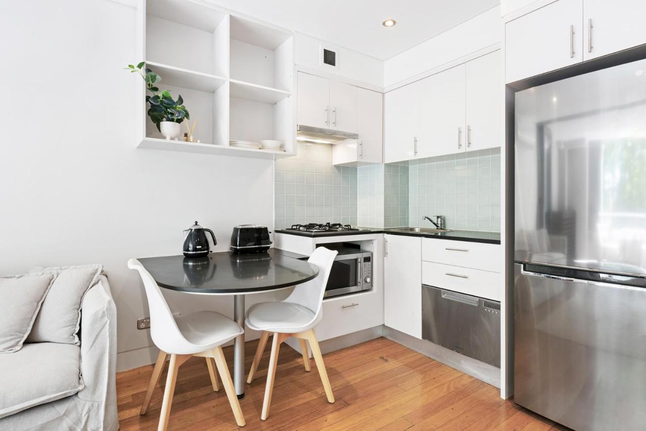 Macl119p - Potts Point Pizzazz *
