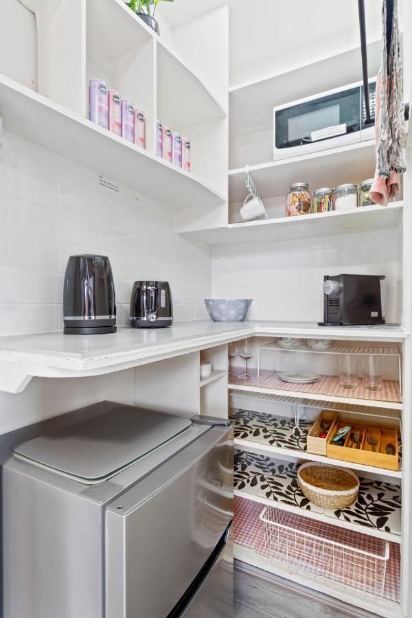 Apartment Bellevue Hill Close To Bondi Swimming Pool Sydney
