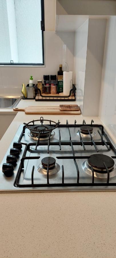 Shared Bright And Cozy In Parramatta Cbd - Close To Everything Homestay Sydney