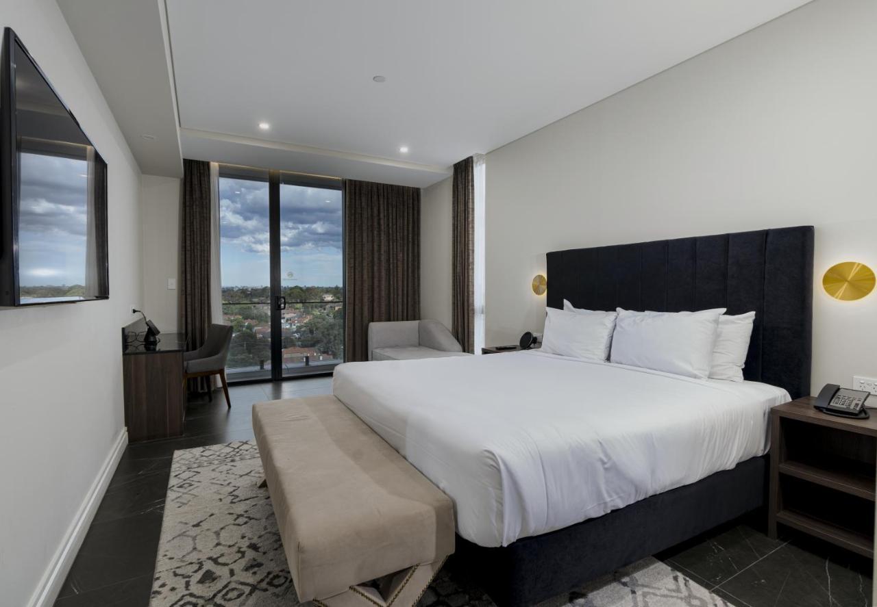 Hotel Crowne Plaza Burwood By Ihg 4*