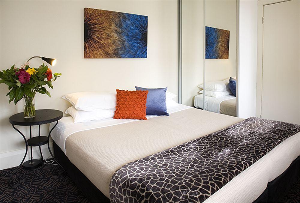 Hotel The Maisonette 3*