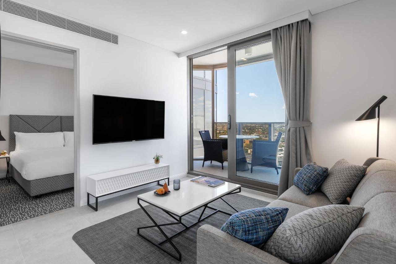 Hotel Meriton George Street, Parramatta Sydney