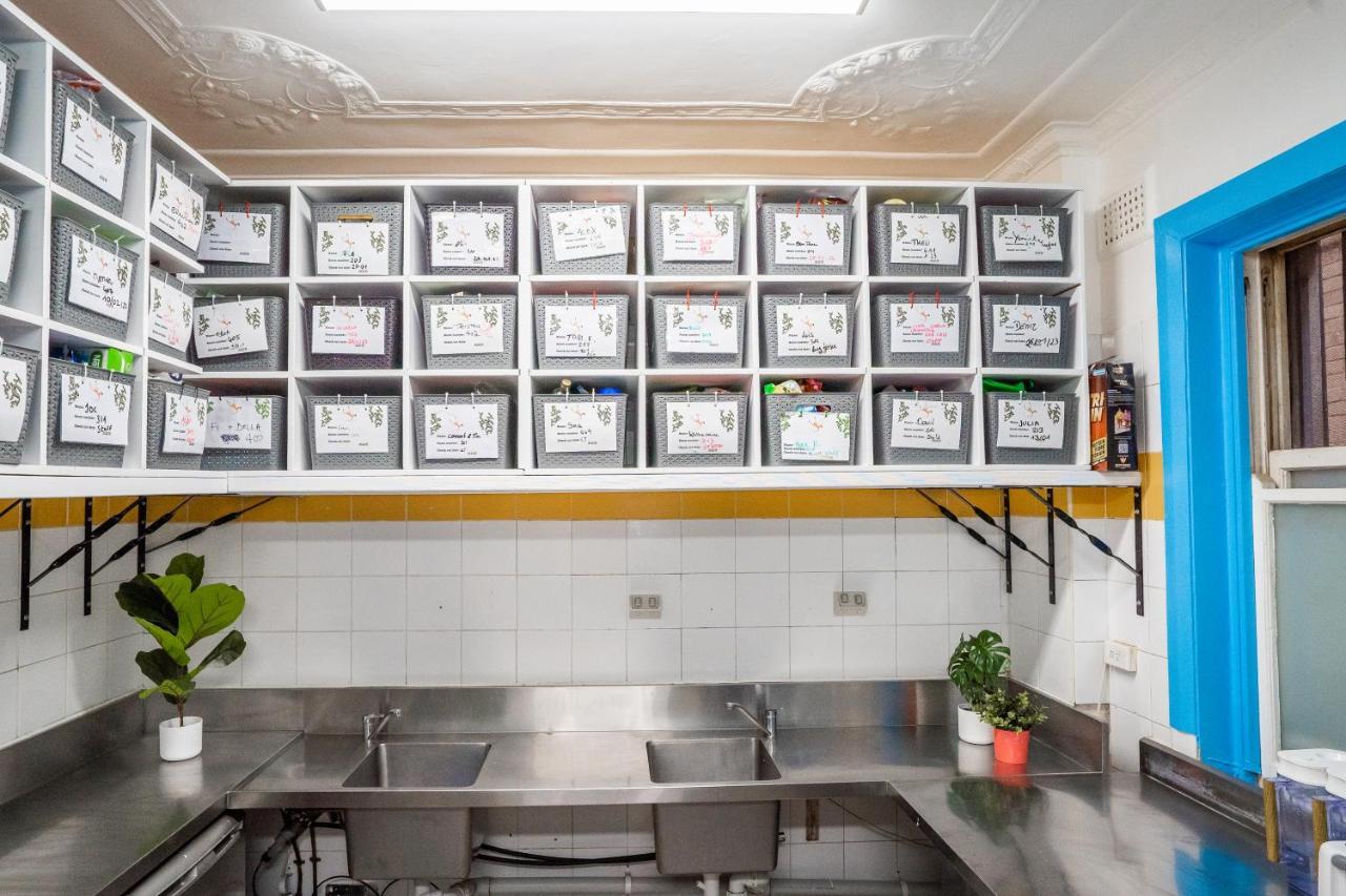 Mad Monkey Potts Point Hostel *