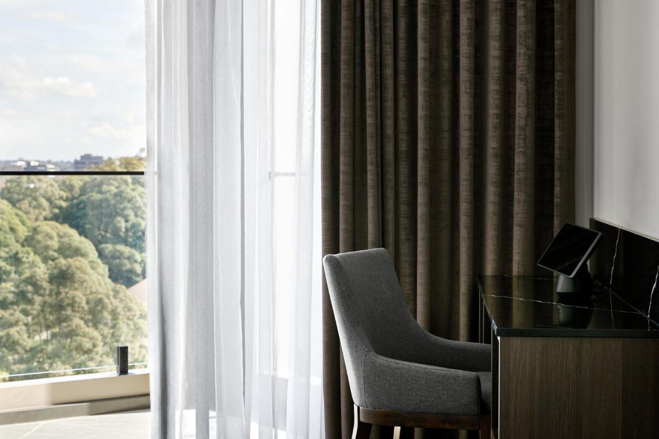 Crowne Plaza Burwood By Ihg 4*