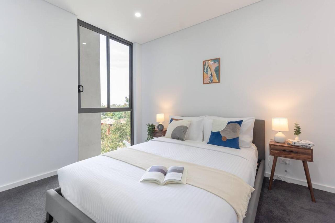 Cozy 2br W Free Parking Near Westfield Parramatta *