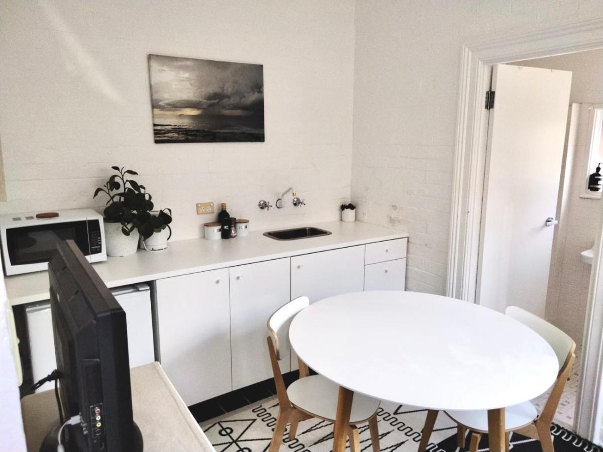 Apartment Rear Studio With Open Space *