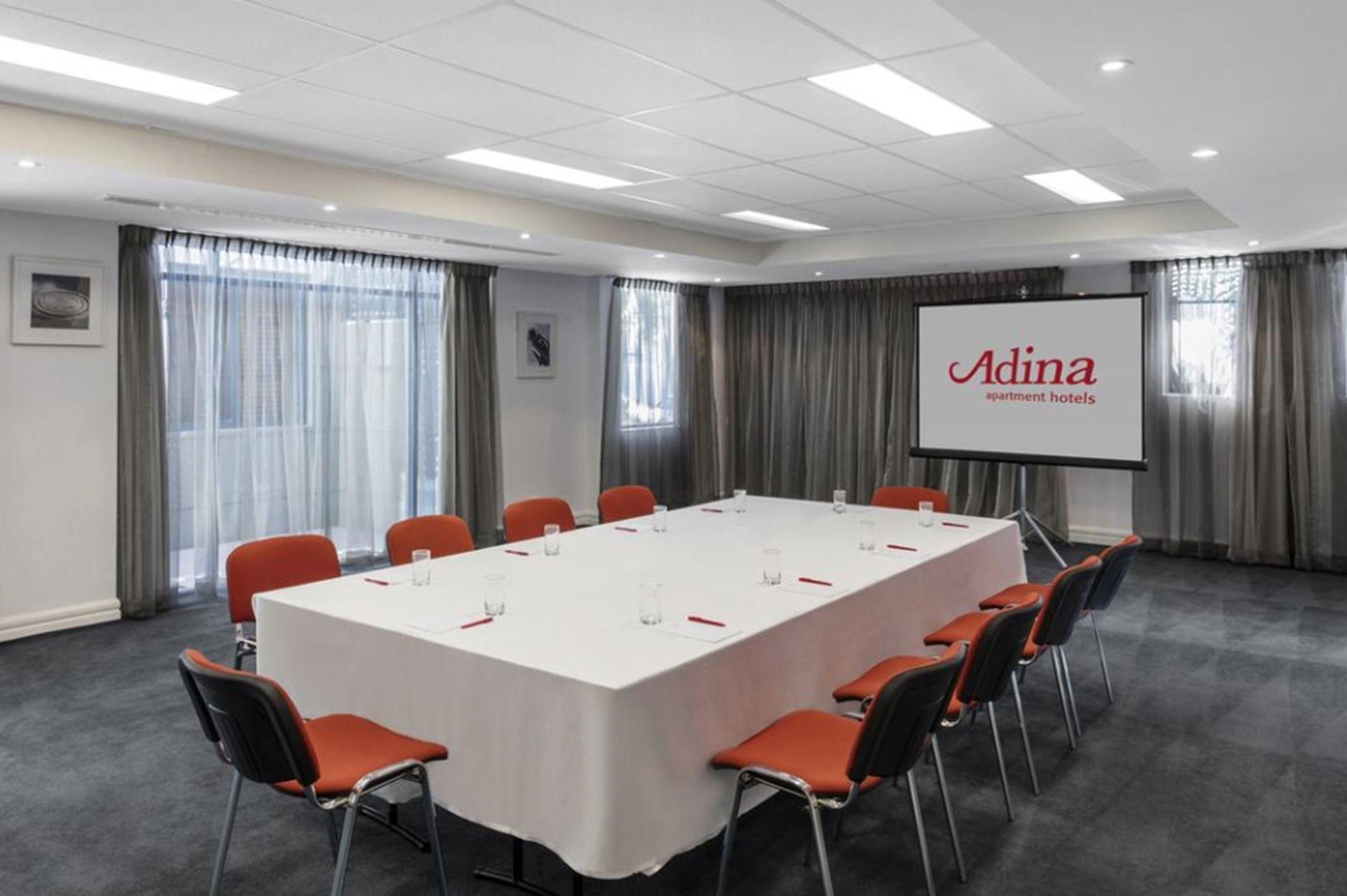 Adina Coogee Aparthotel 4*