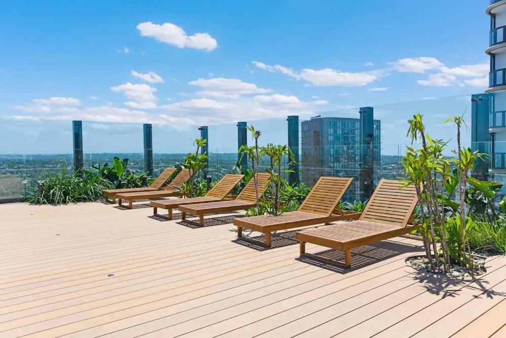 St Leonards Apartment *