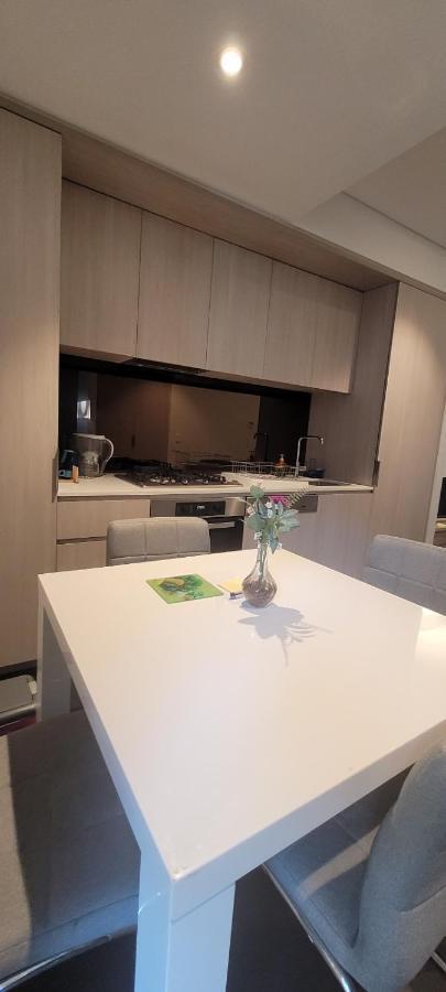 1bed & Large Study In The Heart Of Parramatta Apartment