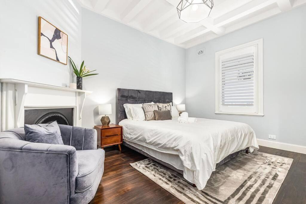 Stunning Two Bedroom In Millers Point 16 High Self- Catering *